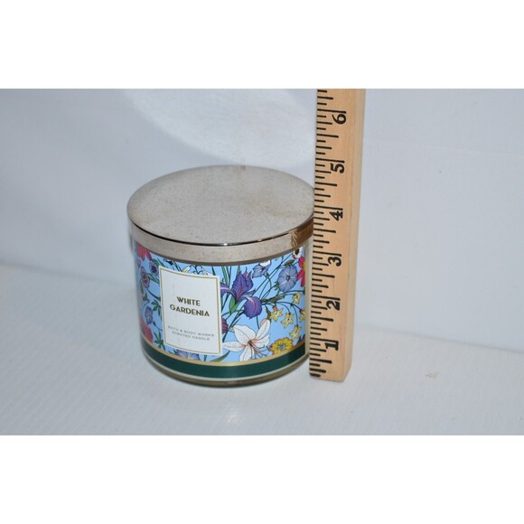 Bath & Body Works Three Wick Candle White Gardenia Floral 14.5 Jar - Picture 5 of 5